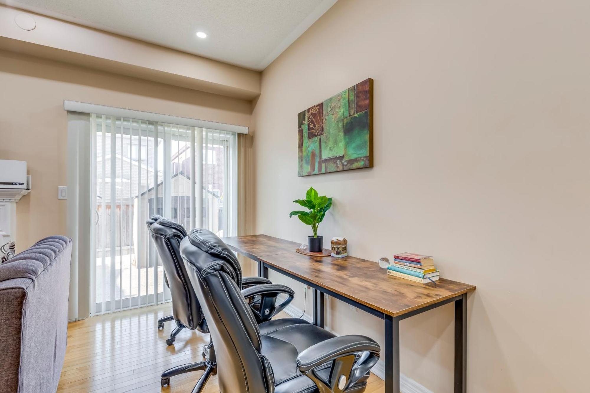 Avid Vacation Palace In Castlemore , Brampton Exterior photo