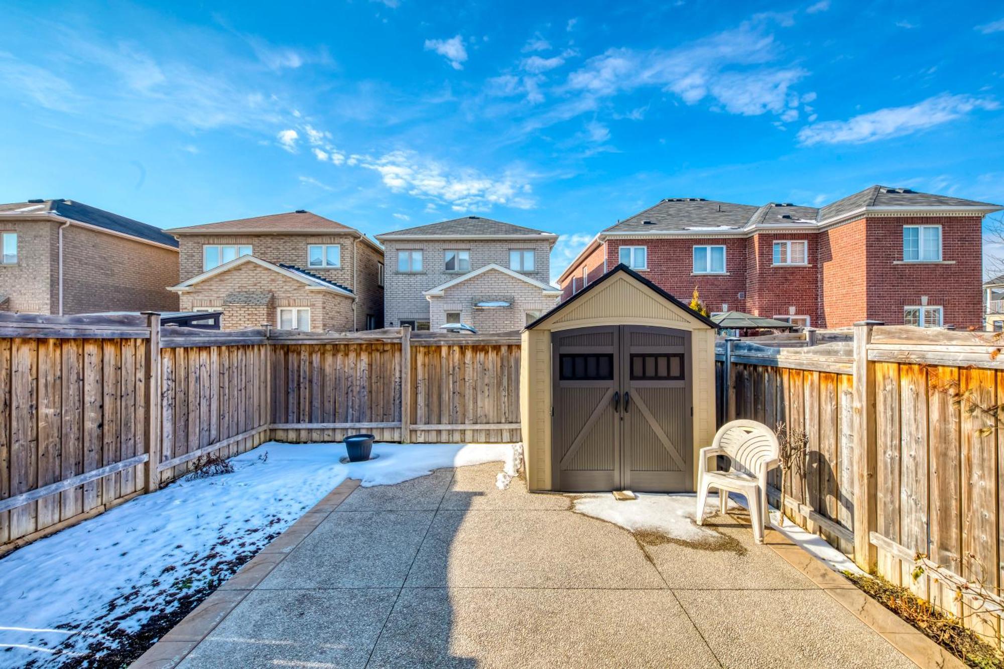 Avid Vacation Palace In Castlemore , Brampton Exterior photo